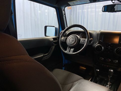 Certified 2018 Jeep Wrangler Unlimited Sport S image 35