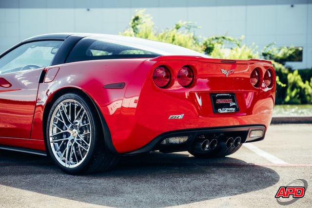 Used 2011 Chevrolet Corvette ZR1 w/ Preferred Equipment Group RWD image 41