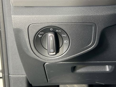 Used 2022 Volkswagen Atlas Cross Sport SEL Premium R-Line image 10