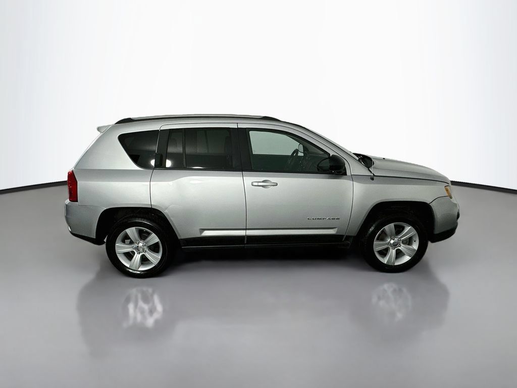 Used 2012 Jeep Compass Sport FWD image 8
