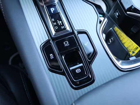 Used 2023 Lexus RX 500h F Sport w/ Cold Area Package image 31