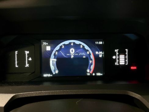 Used 2024 Toyota Tacoma SR image 10