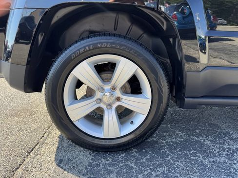 Used 2015 Jeep Patriot High Altitude FWD image 11