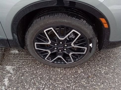 Used 2024 Chevrolet Blazer RS w/ Enhanced Convenience Package image 10