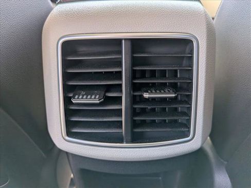 Used 2025 Kia Sportage EX AWD/4WD image 17