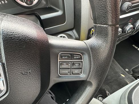 Used 2014 RAM 1500 Express AWD/4WD image 14