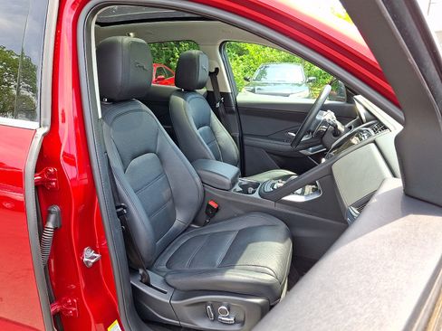 Used 2022 Jaguar E-PACE SE AWD/4WD image 3