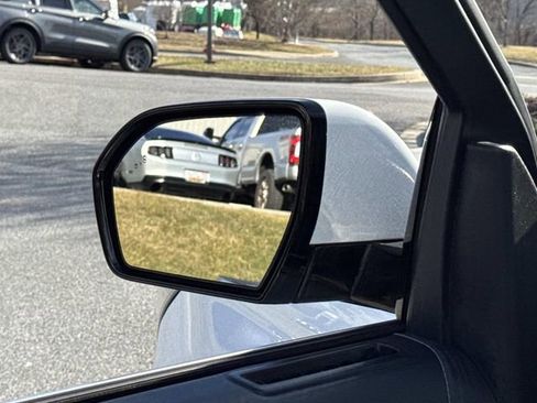 Used 2024 Ford Expedition XLT image 15