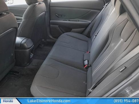 Used 2025 Hyundai Elantra Sport FWD image 28