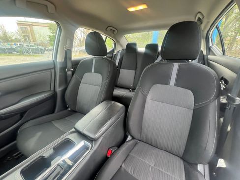 Used 2024 Nissan Sentra SV image 34