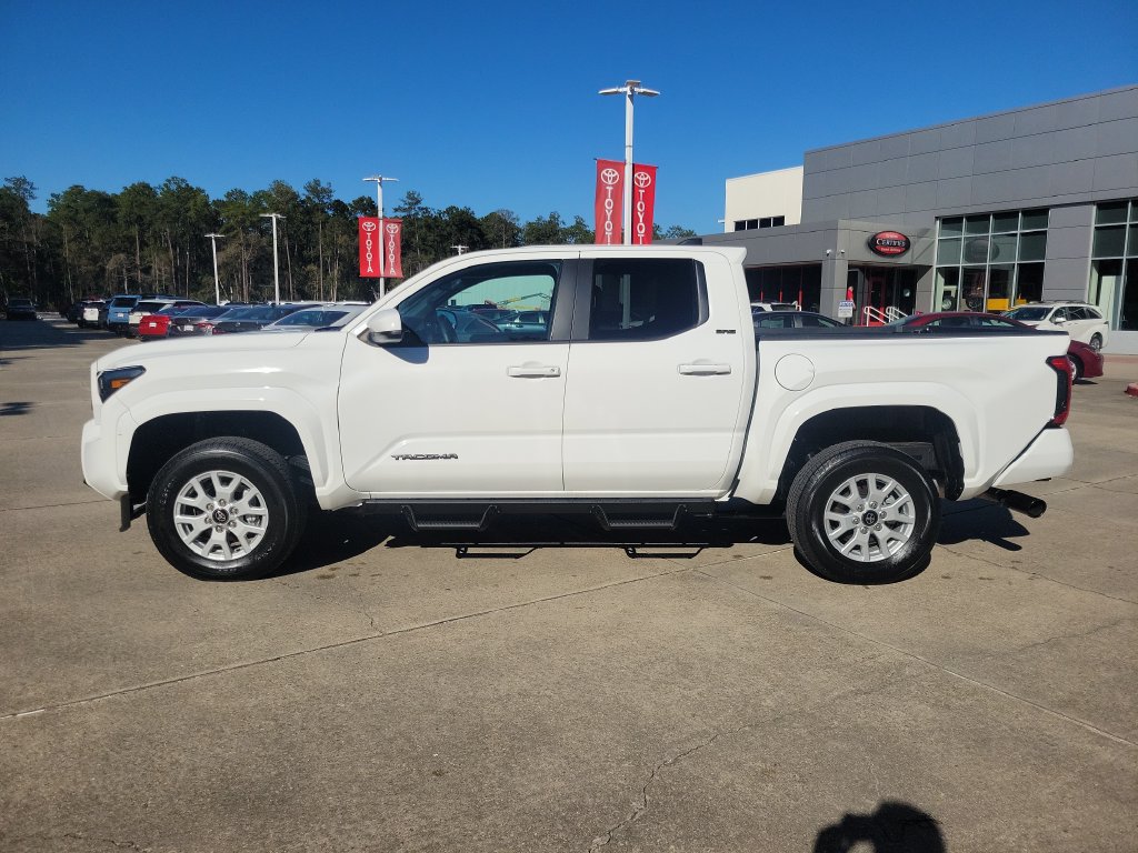 Certified 2026 Toyota Tacoma SR5 AWD/4WD image 2