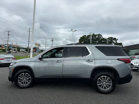 Certified 2024 Chevrolet Traverse LT FWD image 6