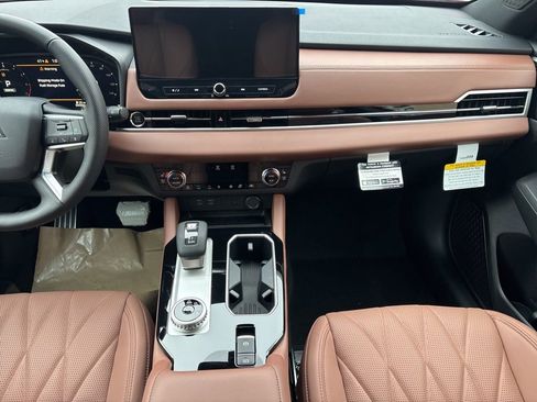 New 2026 Mitsubishi Outlander SEL image 18