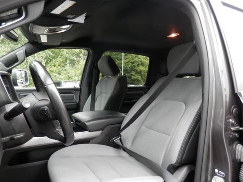 Used 2022 RAM 1500 Big Horn AWD/4WD image 18