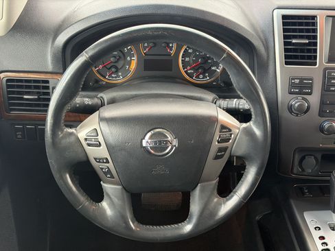 Used 2014 Nissan Armada SL w/ Moonroof Package RWD image 11