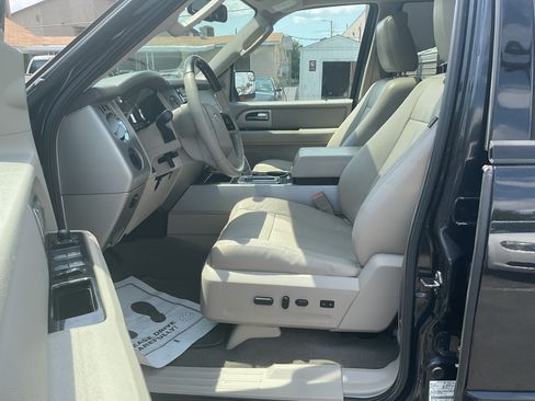 Used 2013 Ford Expedition Limited AWD/4WD image 16