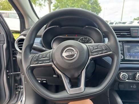 Used 2025 Nissan Versa SV FWD image 25