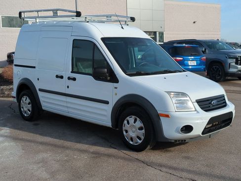Used 2011 Ford Transit Connect XLT image 2