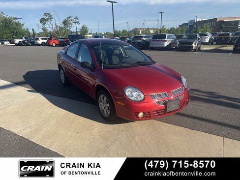 Used 2005 Dodge Neon SXT w/ Sport Appearance Group FWD image 7