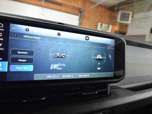 Used 2024 Jeep Wrangler Sport image 39