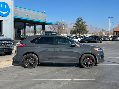 Used 2021 Ford Edge ST w/ Equipment Group 401A image 2