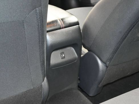 Used 2025 Nissan Sentra SR w/ Midnight Edition FWD image 13