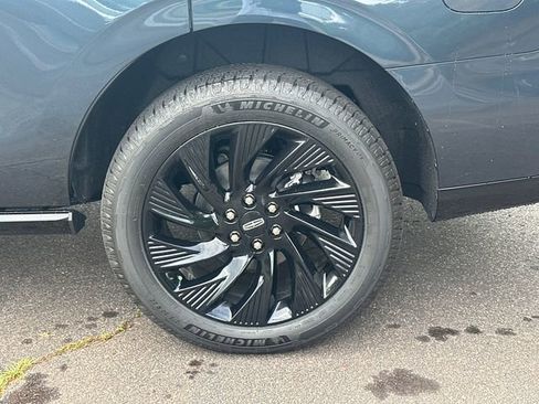 New 2026 Lincoln Navigator Reserve w/ Jet Appearance Package AWD/4WD image 19