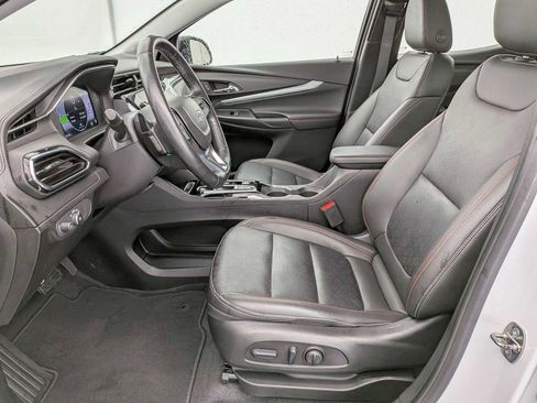 Used 2023 Chevrolet Bolt EUV Premier w/ Redline Edition FWD image 16