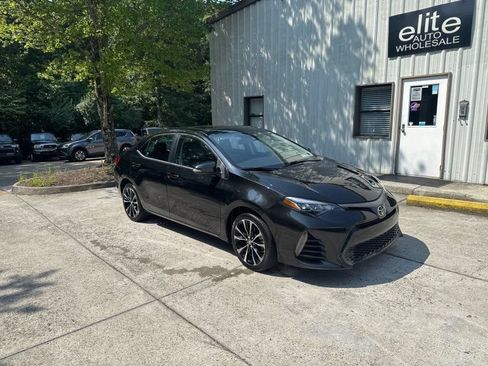 Used 2019 Toyota Corolla SE w/ SE Premium Package FWD image 7