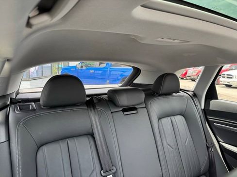 Used 2022 Audi e-tron Premium w/ Convenience Plus Package image 49