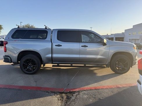 Used 2023 Chevrolet Silverado 1500 Custom image 2