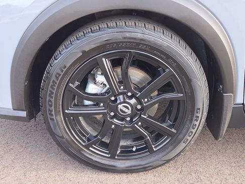 Used 2023 Nissan Kicks SR w/ SR Premium Package image 11