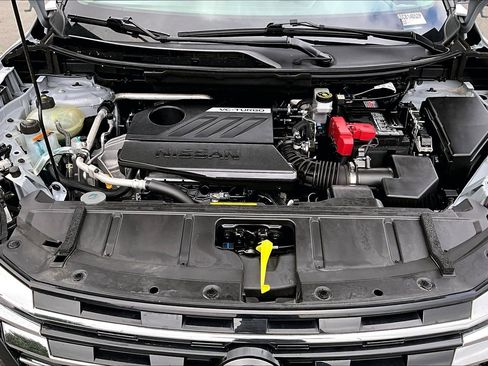 Used 2025 Nissan Rogue SV image 29
