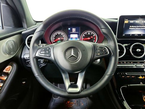 Used 2019 Mercedes-Benz GLC 300 GLC 300 image 15