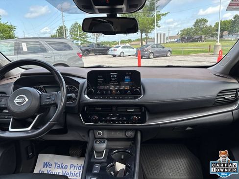 Used 2021 Nissan Rogue SL w/ Premium Package FWD image 3
