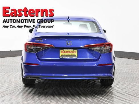 Used 2023 Honda Civic LX image 6