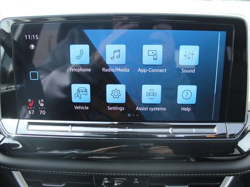 Used 2024 Volkswagen Atlas SE AWD/4WD image 36