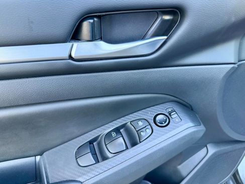 Used 2022 Nissan Altima 2.5 SV FWD image 29