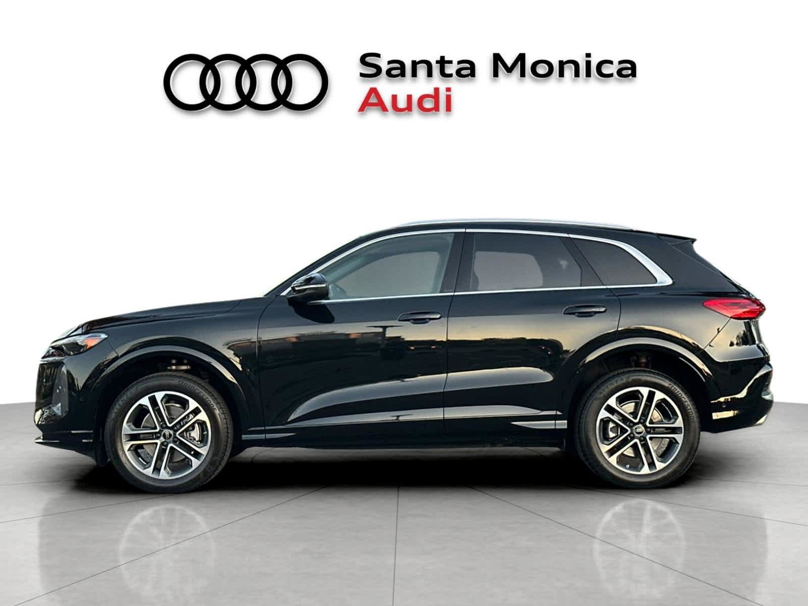Used 2025 Audi Q5 Premium w/ Convenience Package AWD/4WD image 5