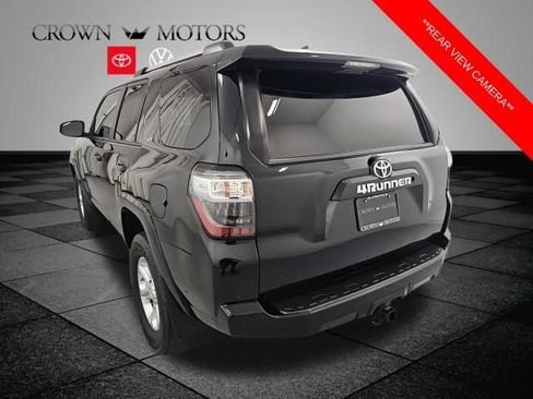 Used 2021 Toyota 4Runner SR5 AWD/4WD image 4