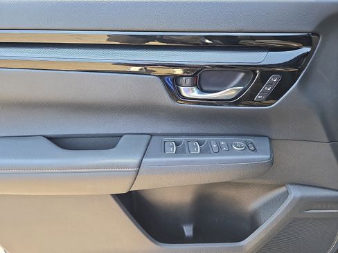 Certified 2025 Honda CR-V Sport Touring image 13