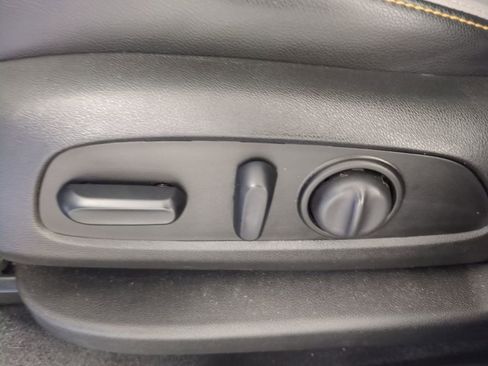 Used 2020 GMC Terrain SLT w/ Preferred Package image 23