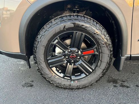 New 2026 Nissan Rogue SV image 9