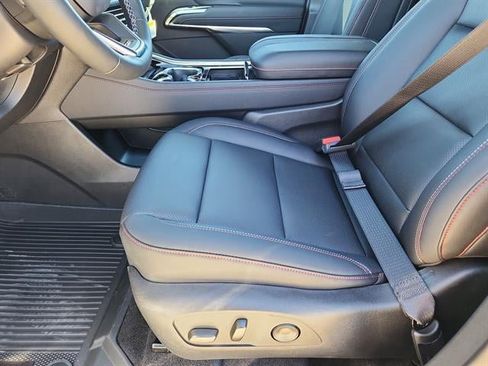 New 2026 Chevrolet Traverse Z71 w/ Enhanced Driving Package AWD/4WD image 8