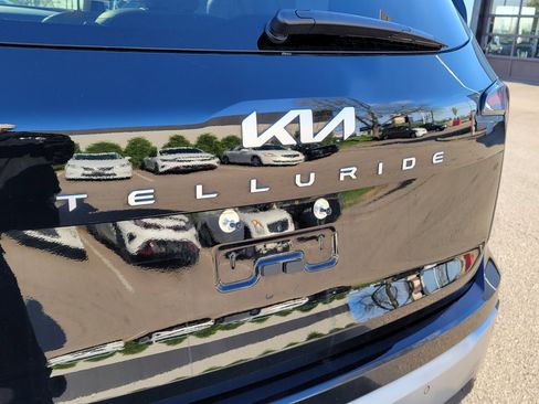 Used 2024 Kia Telluride SX FWD image 7