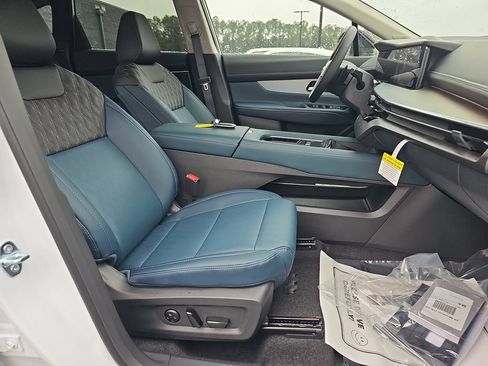 New 2026 Nissan Murano Platinum w/ Cargo Package AWD/4WD image 14