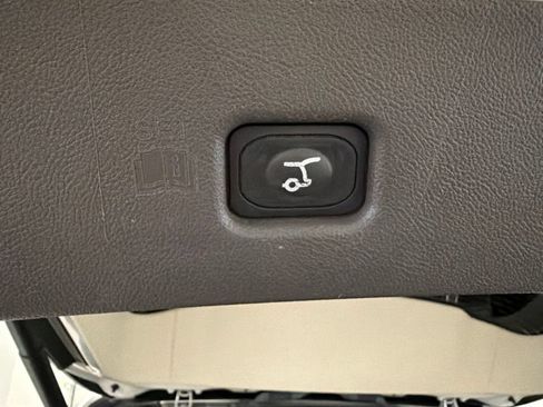 Used 2023 Lincoln Nautilus FWD image 34