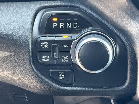 Used 2020 RAM 1500 Big Horn AWD/4WD image 29