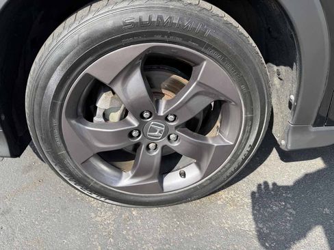 Used 2018 Honda HR-V EX image 10