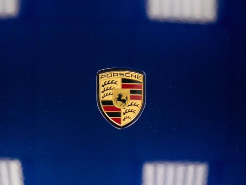Used 2024 Porsche Taycan 4S AWD/4WD image 6